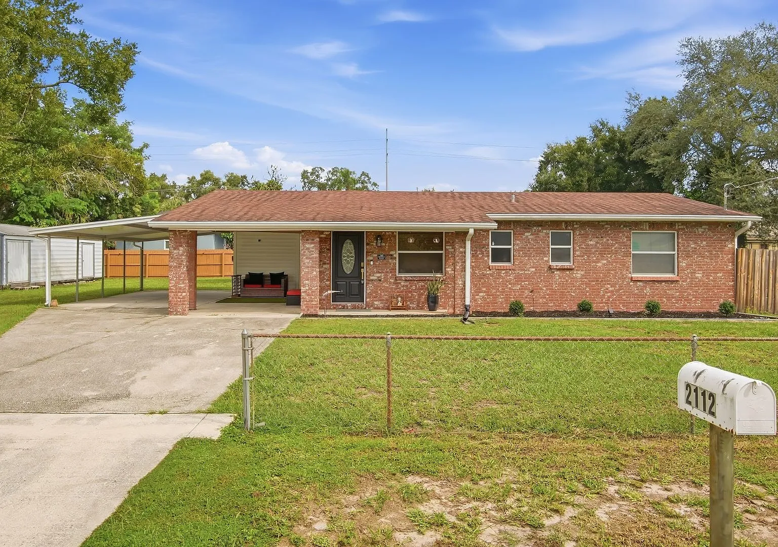 Tampa Home with Large Fenced Yard & Covered Parking — Photo 2