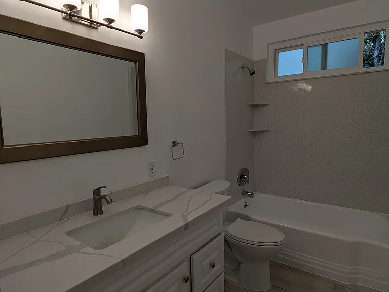 12324 Montana Ave #7 — Photo 11