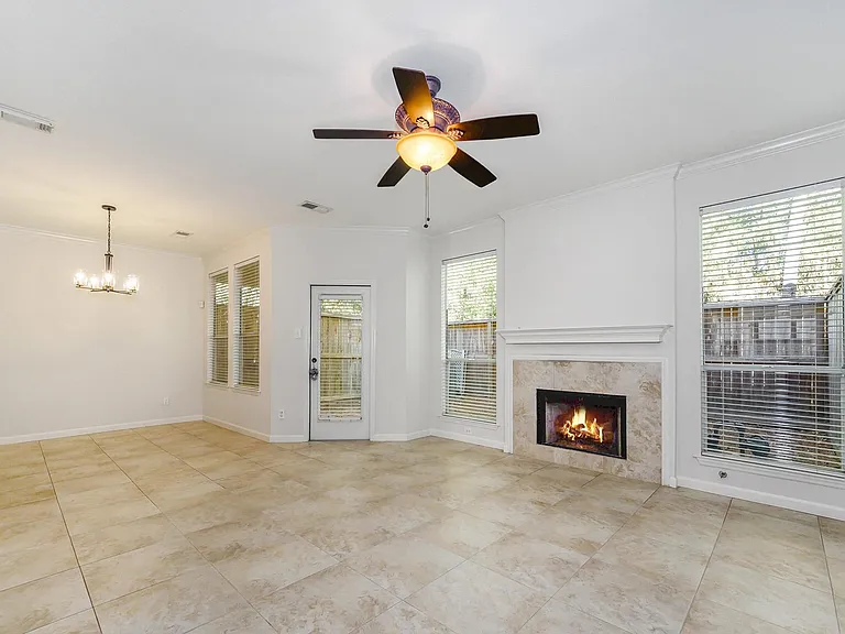 158 N Magnolia Pond Pl — Photo 4