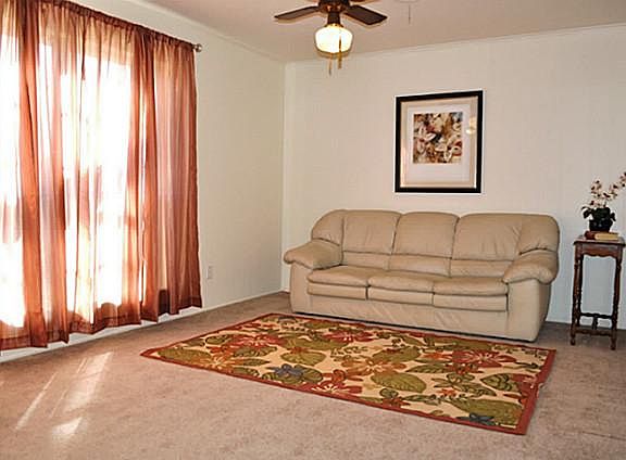 3rd image of 2853 Hollandale Ln