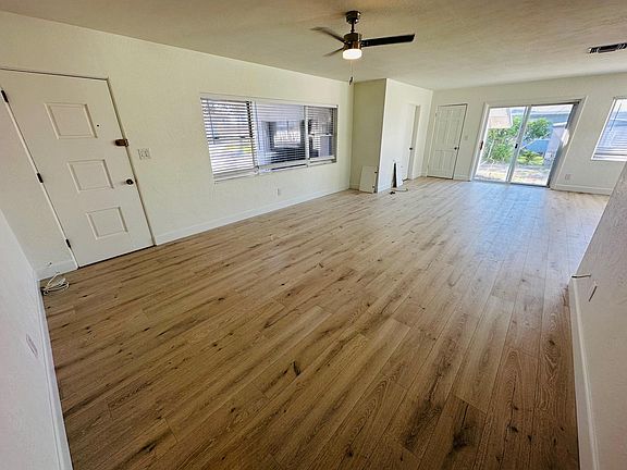 4th image of 8403 Gulf Blvd