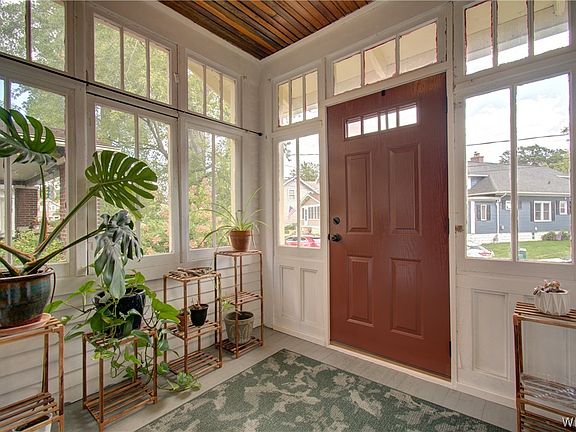 4th image of 22 Magnolia Ave