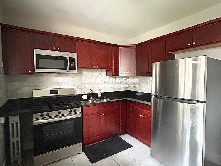 2905 N Kilbourn Ave #1 — Photo 16