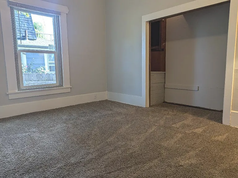 3203 K St — Photo 7