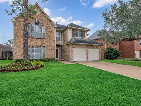 1205 Chesterwood Dr, Pearland, TX 77581