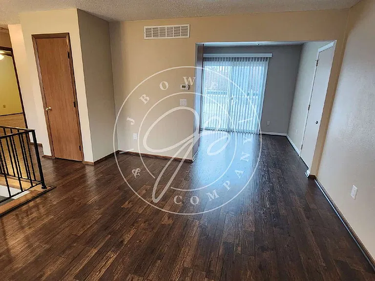 9450 Millcroft Rd — Photo 6