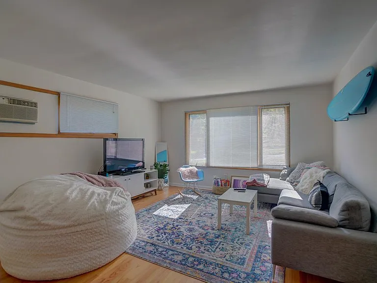 4922 Ascot Ln #3 — Photo 3