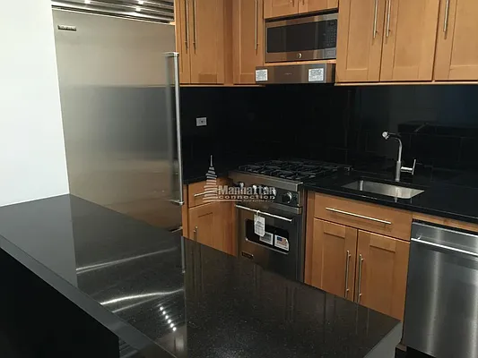 Rented by Manhattan Connection | media 26