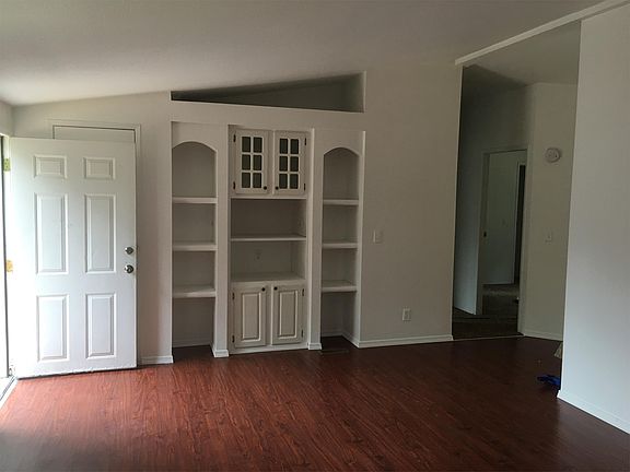 2nd image of 14605 91st Ave NW