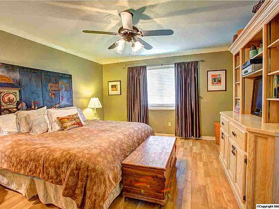 5th image of 2009 Wrenwood Dr SE