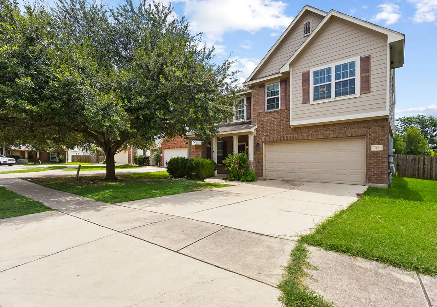 3 Bedroom/2.5 Bathroom Home Located in Bentwood Ranch — Photo 2