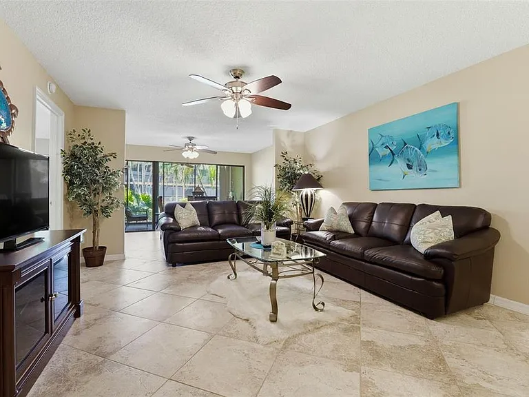 5501 Ashton Way #5501 — Photo 4