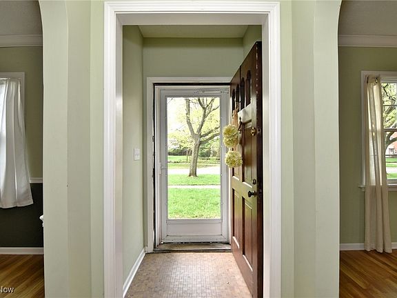 5th image of 18413 Scottsdale Blvd
