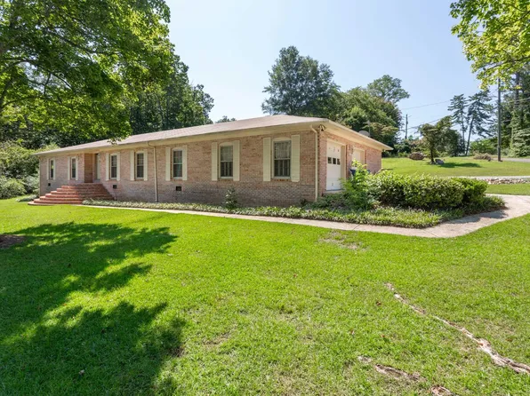 2200 Henry Rd, Anniston, AL 36207