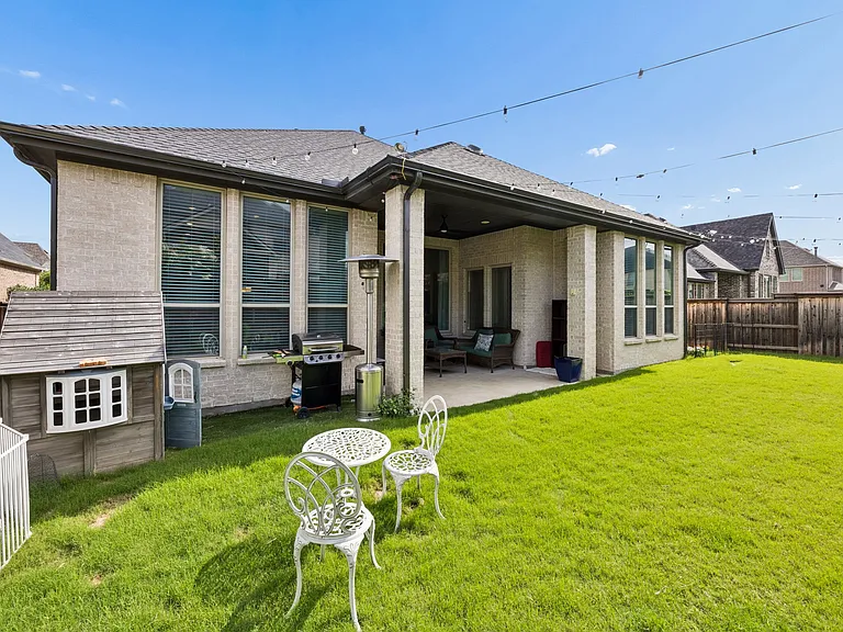4131 Dewberry Ln — Photo 38