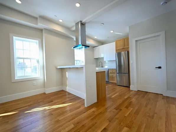 18 Winchester St #9, Boston, MA 02116