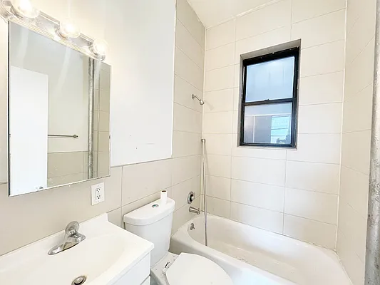 Rented by Compass | media 7