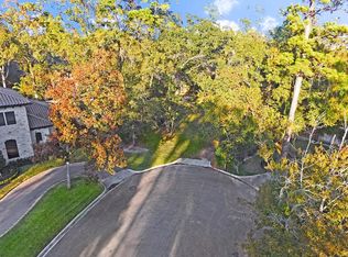 2 Saddlehorn Ln, Houston, TX 77024