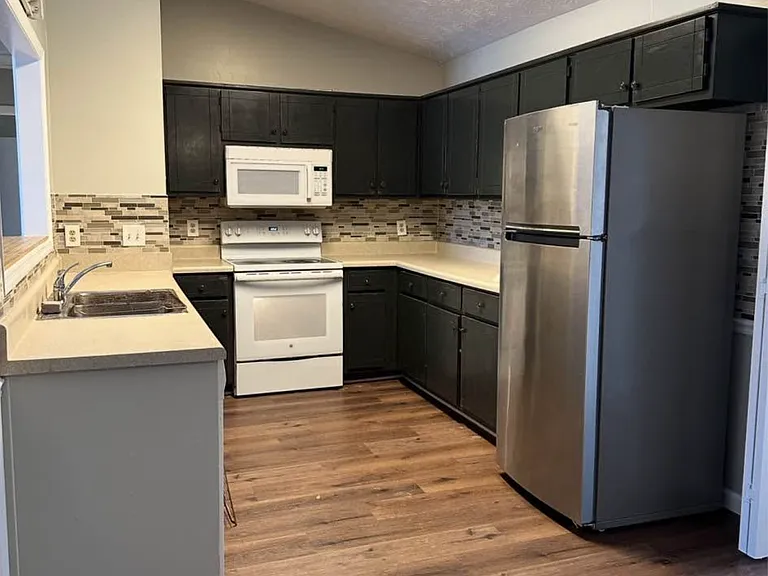 6200 Trestlewood Dr #2 — Photo 5