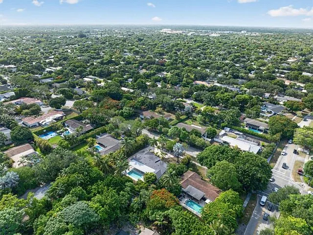 8220 SW 152nd St — Photo 15