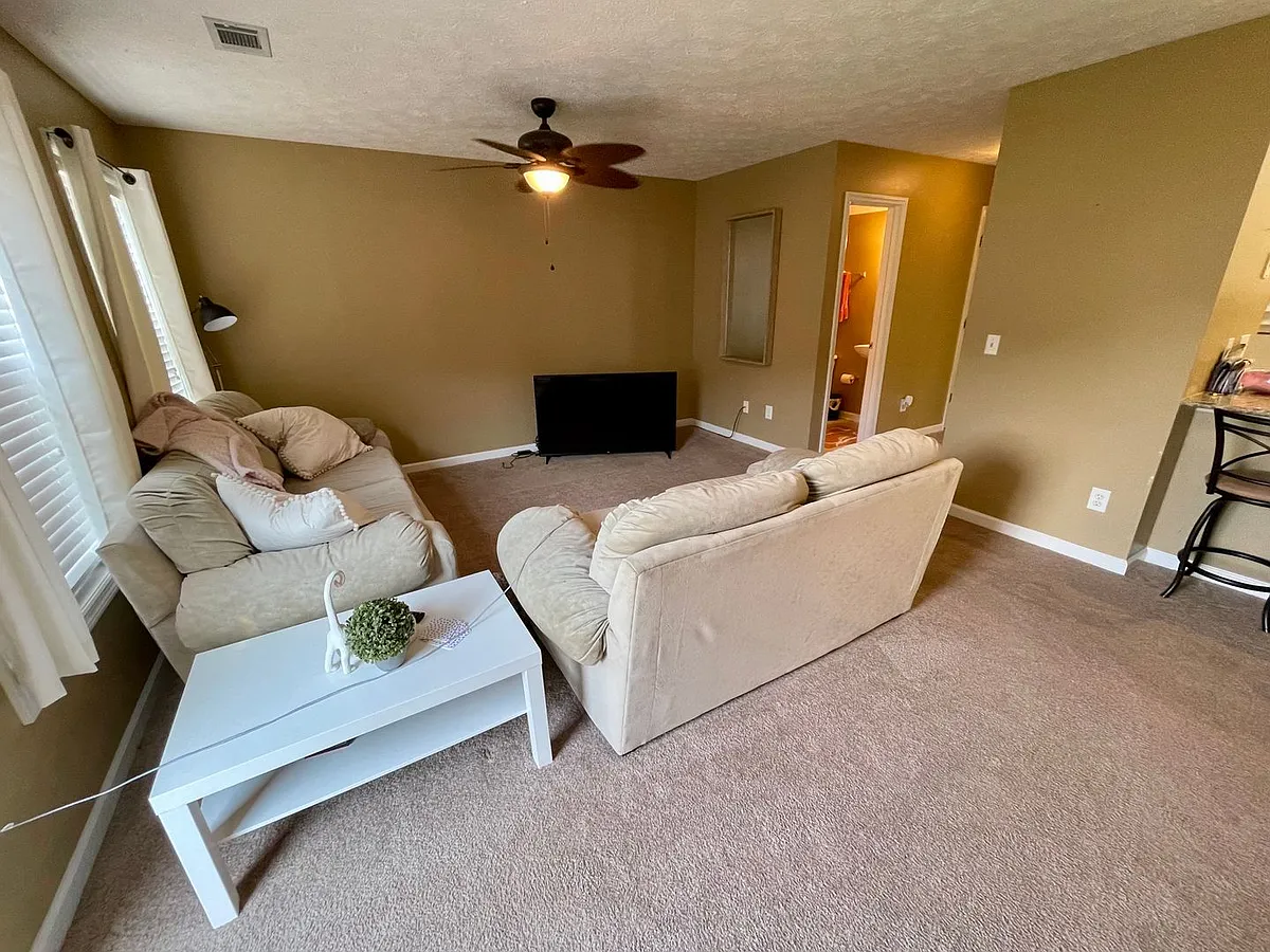 Building Photo - 2428 E University Dr #103