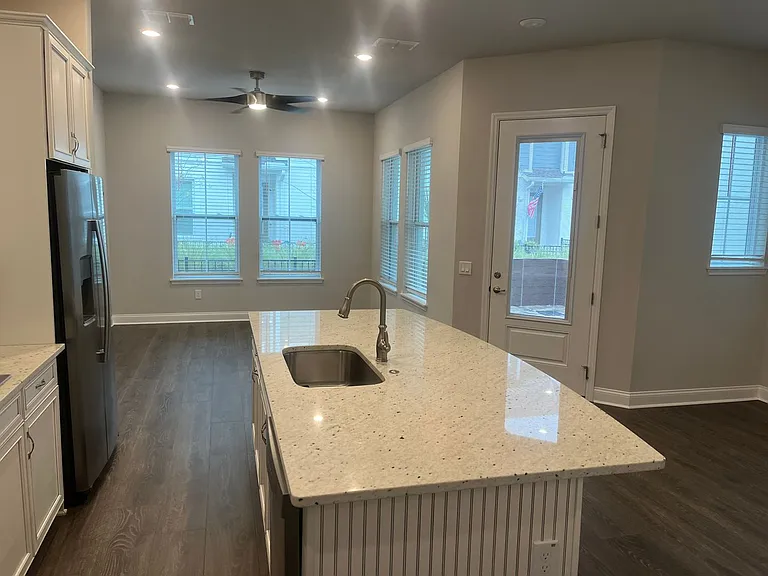 474 Wishbone Ln — Photo 4