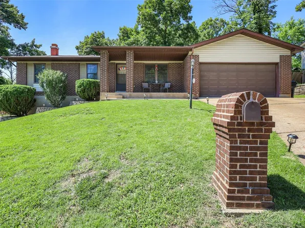 1309 Apollo Dr, Arnold, MO 63010