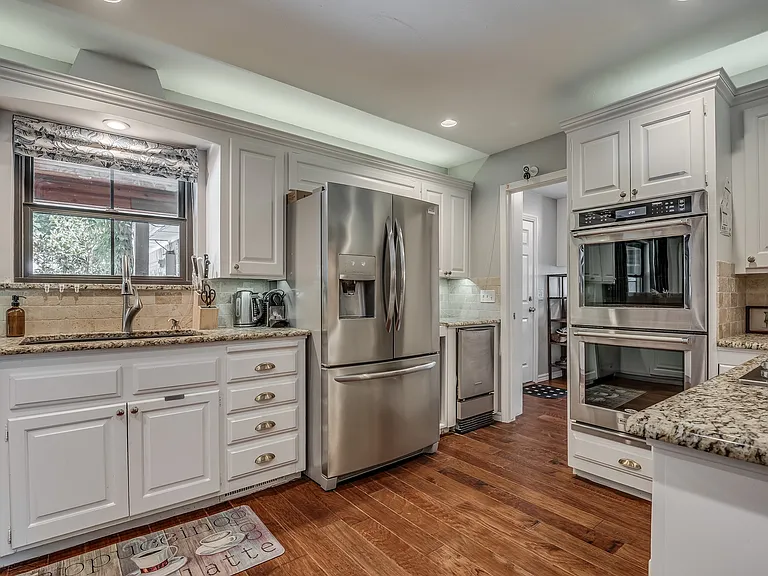 11105 Leaning Elm Rd — Photo 18