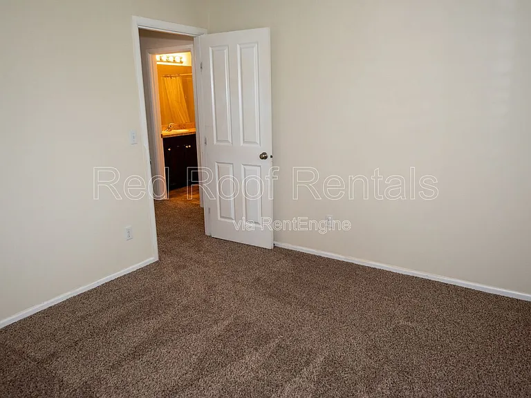 2530 193rd St E — Photo 22