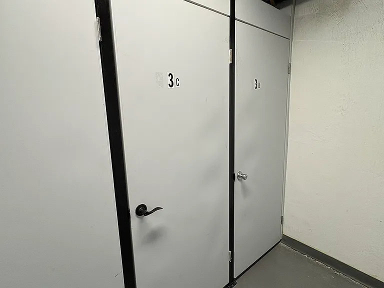 116-17 Grosvenor Ln #3C — Photo 15