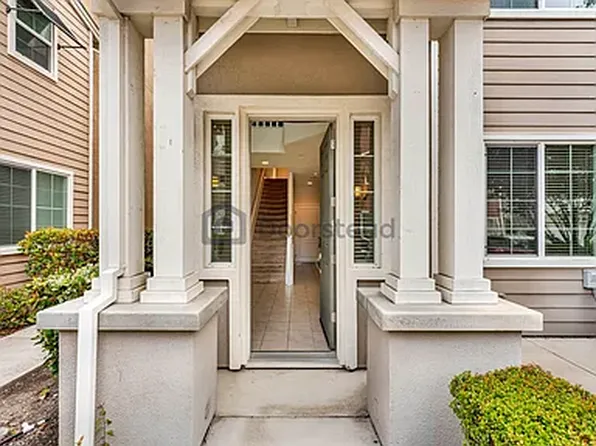 801 Jetty Dr, Richmond, CA 94804
