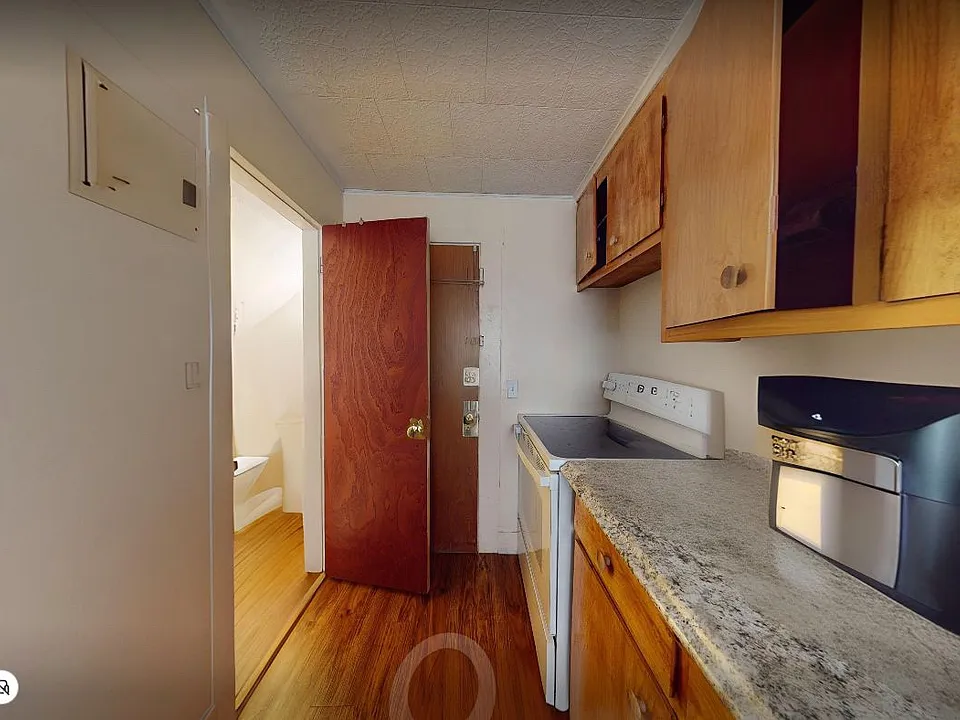 27 Howe St #5