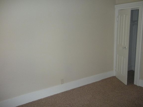 5th image of 639 Oregon St APT 1