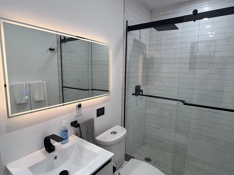1415 SW 9th St #C — Photo 8