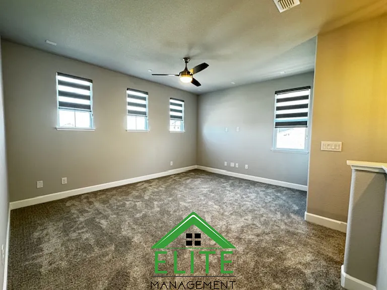 3008 Vaughn Way — Photo 18