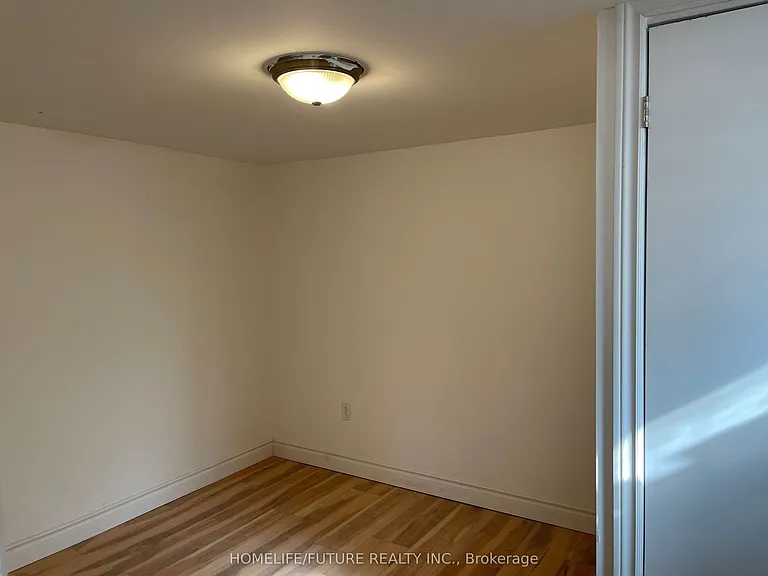 28 Raylawn Cres #BASEMENT — Photo 18
