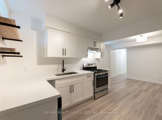 82 Marchmount Rd #1, Toronto, ON M6G2B1