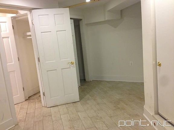 3rd image of 526 E 11th St APT 1E