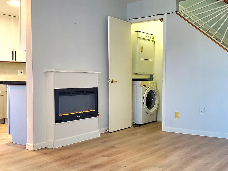 115 Halifax St #25 — Photo 10