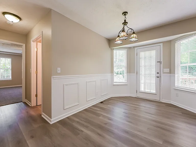 704 Parrish Point — Photo 6