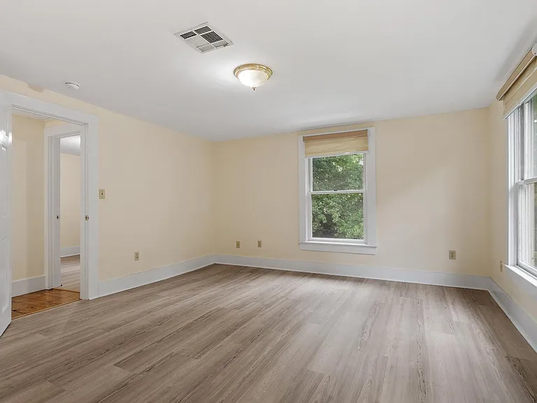11 Chadwick St #11 — Photo 17