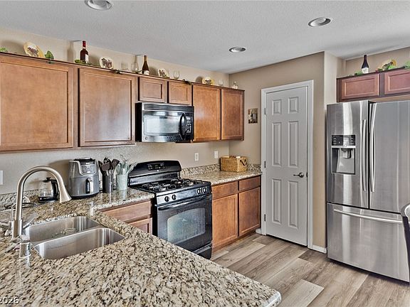 5th image of 161 Belmont Canyon Pl