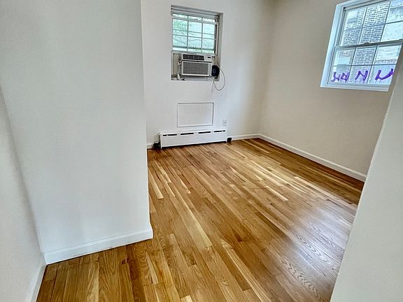 4th image of 303 E 12th St #4AA