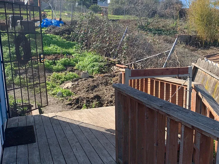 753 Manor Rd #B — Photo 11