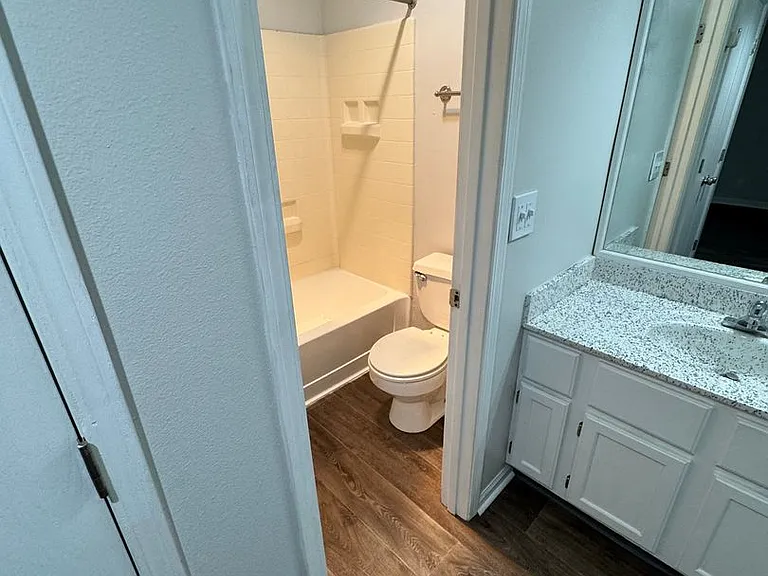 The Vibe at 8035 Apartments — Photo 42