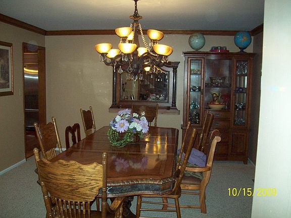 2nd image of 34 Jamestown Farm Dr