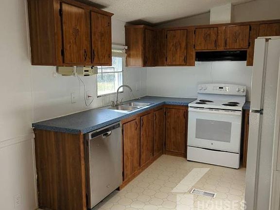 5th image of 515 McKinney Rd