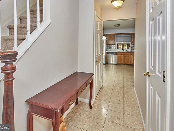 5th image of 1207 Lore Ave