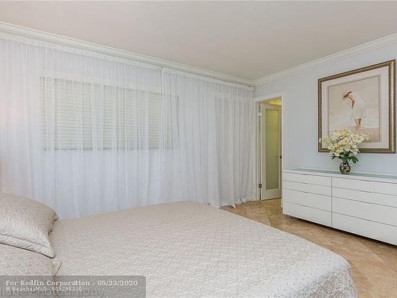 3rd image of 2351 NE 15th St #410