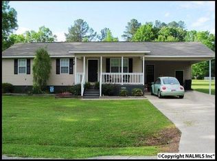 5802 Morris Ave, Hokes Bluff, AL 35903